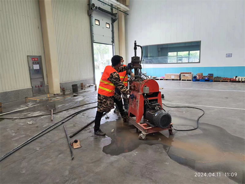 峡江厂房地面下沉塌陷注浆加固施工